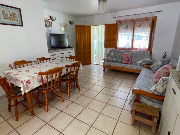 3 Bedroom 2 Bathroom Town House in Torre de La Horadada - Caza De Casa