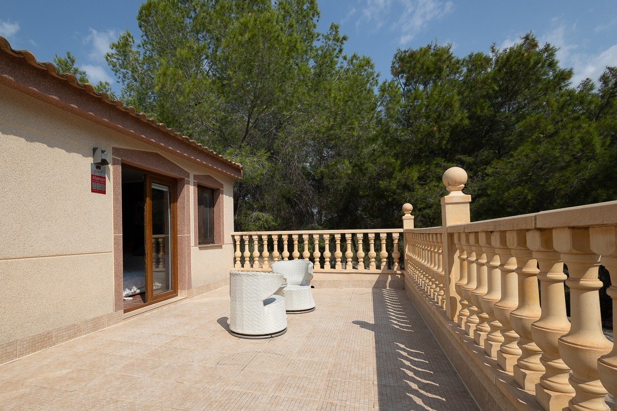 o_1j3g23t301mvo1re6ni41fmrde5k 4 Bedroom 2 Bathroom Country House in Torremendo - Caza De Casa
