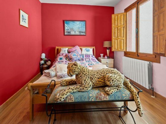 4 Bedroom 2 Bathroom Country House in Torremendo - Caza De Casa