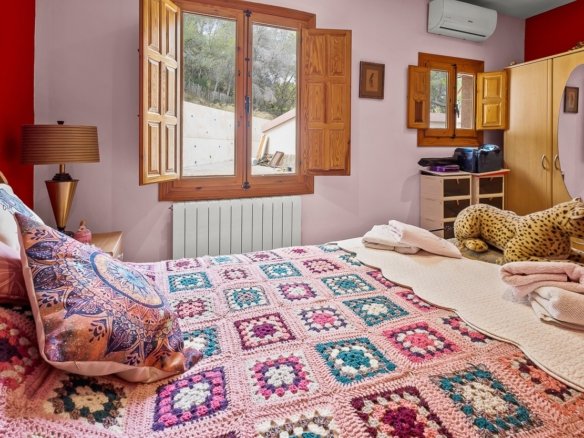 4 Bedroom 2 Bathroom Country House in Torremendo - Caza De Casa