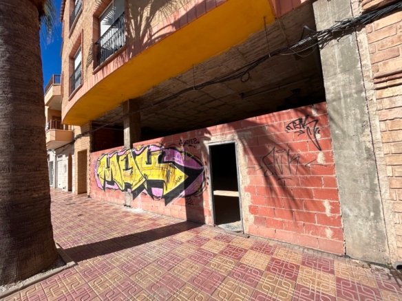 1 Bedroom 1 Bathroom Commercial in Jacarilla - Caza De Casa