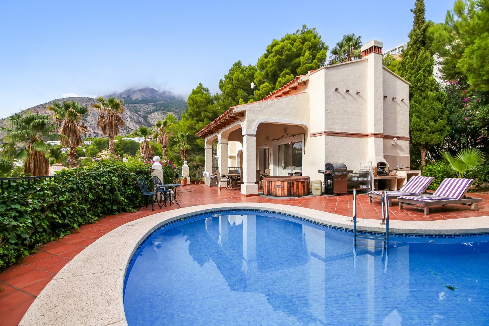 3 Bedroom 2 Bathroom Villa in Altea - Caza De Casa