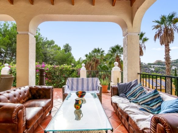 3 Bedroom 2 Bathroom Villa in Altea - Caza De Casa