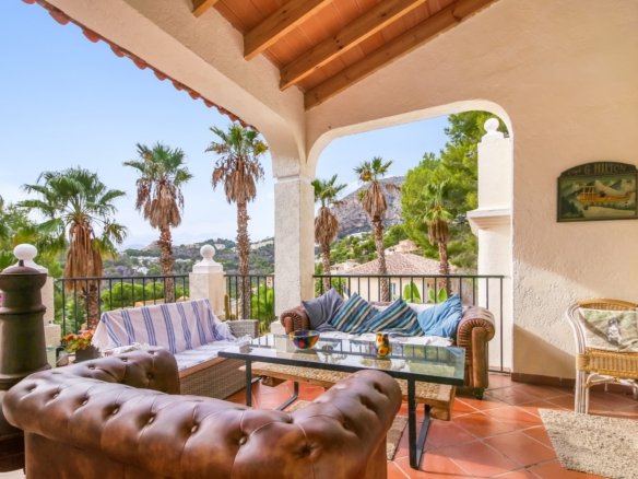 3 Bedroom 2 Bathroom Villa in Altea - Caza De Casa