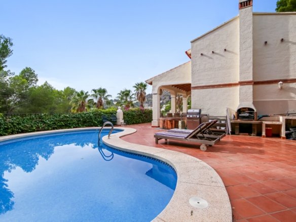 3 Bedroom 2 Bathroom Villa in Altea - Caza De Casa