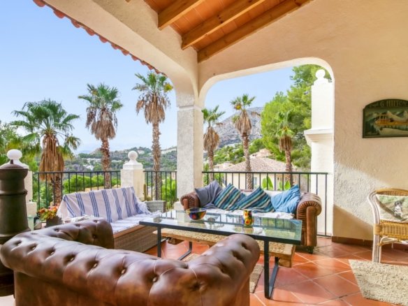 3 Bedroom 2 Bathroom Villa in Altea - Caza De Casa