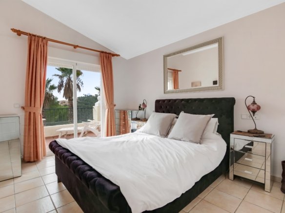 3 Bedroom 2 Bathroom Villa in Altea - Caza De Casa