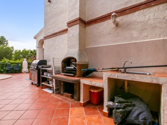 3 Bedroom 2 Bathroom Villa in Altea - Caza De Casa