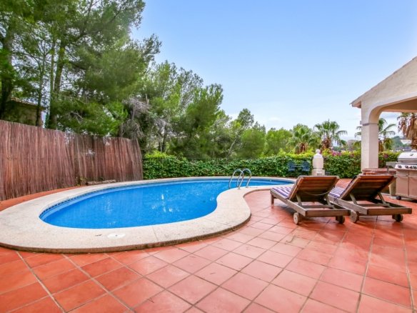 3 Bedroom 2 Bathroom Villa in Altea - Caza De Casa