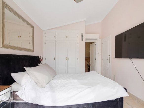 3 Bedroom 2 Bathroom Villa in Altea - Caza De Casa
