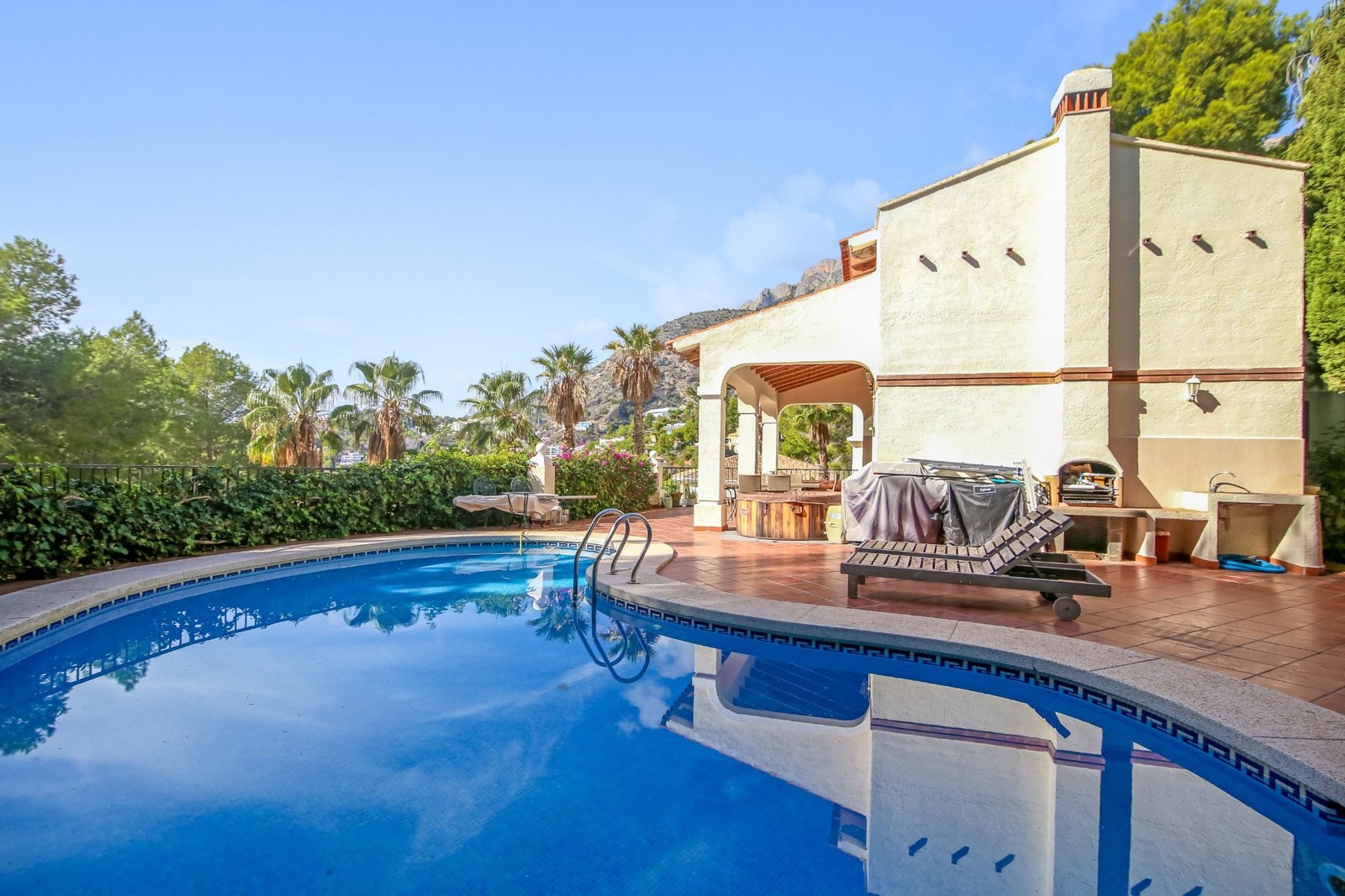 3 Bedroom 2 Bathroom Villa in Altea - Caza De Casa