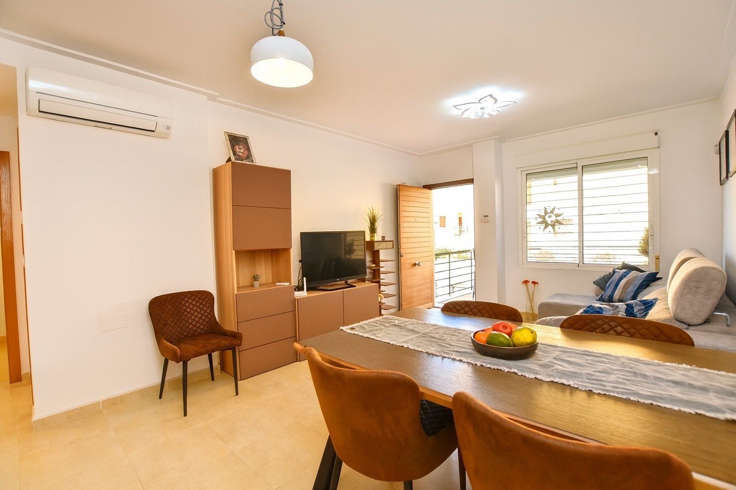 3 Bedroom 2 Bathroom Villa in Algorfa - Caza De Casa