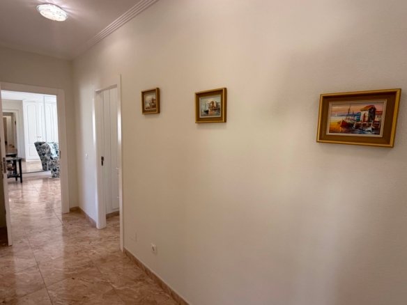 7 Bedroom 4 Bathroom Villa in Torrevieja - Caza De Casa