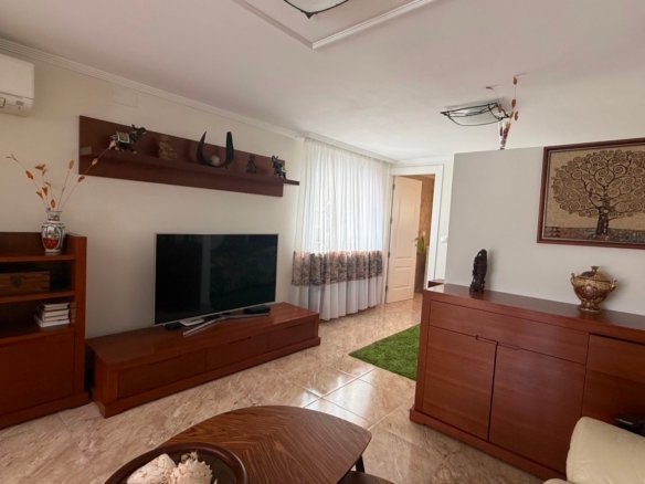 7 Bedroom 4 Bathroom Villa in Torrevieja - Caza De Casa