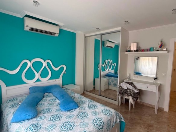 7 Bedroom 4 Bathroom Villa in Torrevieja - Caza De Casa