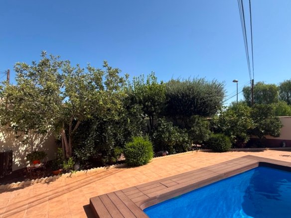 7 Bedroom 4 Bathroom Villa in Torrevieja - Caza De Casa