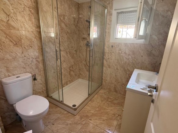 7 Bedroom 4 Bathroom Villa in Torrevieja - Caza De Casa