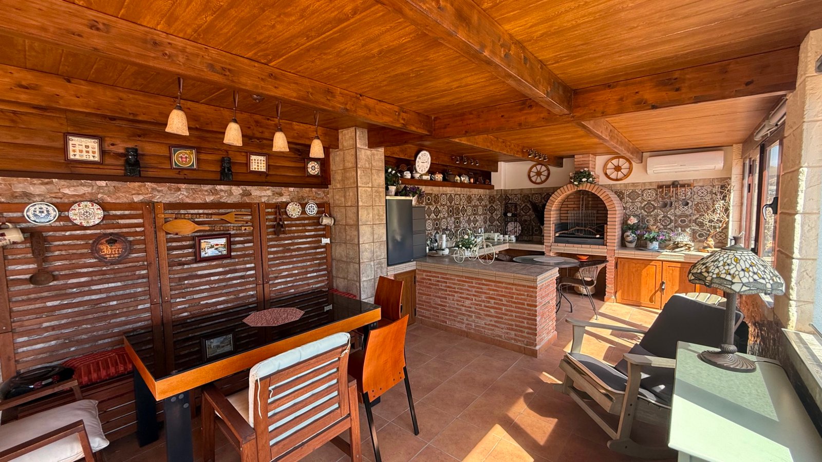 o_1jeu9hdlq1m9v8r79nvk8t1lie5o 7 Bedroom 4 Bathroom Villa in Torrevieja - Caza De Casa