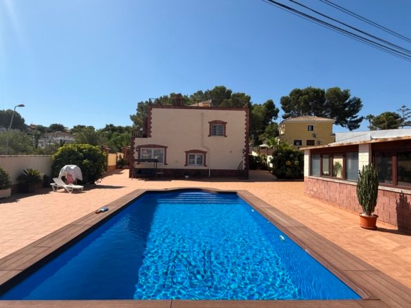 7 Bedroom 4 Bathroom Villa in Torrevieja - Caza De Casa