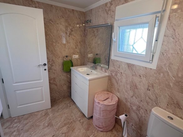 7 Bedroom 4 Bathroom Villa in Torrevieja - Caza De Casa