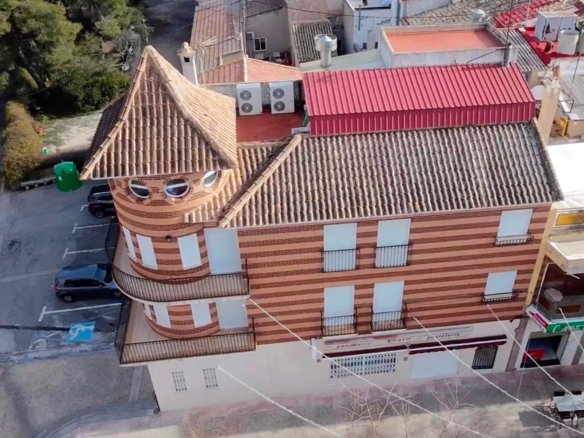 5 Bed 4 Bath Town House in La Romana - Caza De Casa