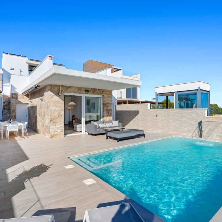 3 Bed 2 Bath Villa in San Miguel de Salinas - Caza De Casa