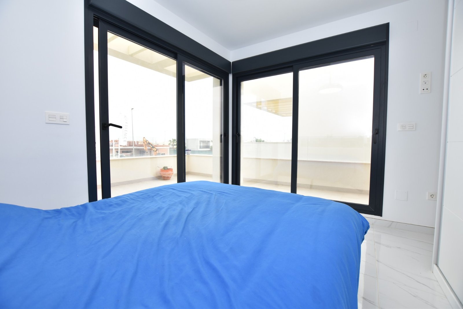 o_1jgf86lgu1f2a1to8sph10bs1dr44b 3 Bedroom 3 Bathroom Villa in Los Montesinos - Caza De Casa