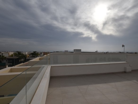 3 Bedroom 3 Bathroom Villa in Los Montesinos - Caza De Casa