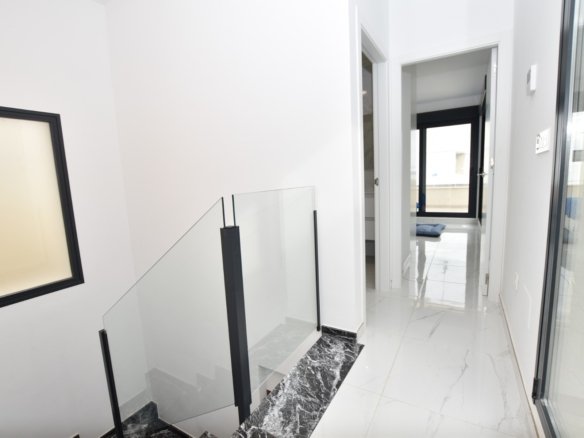 3 Bedroom 3 Bathroom Villa in Los Montesinos - Caza De Casa