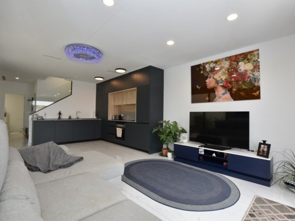 3 Bedroom 3 Bathroom Villa in Los Montesinos - Caza De Casa