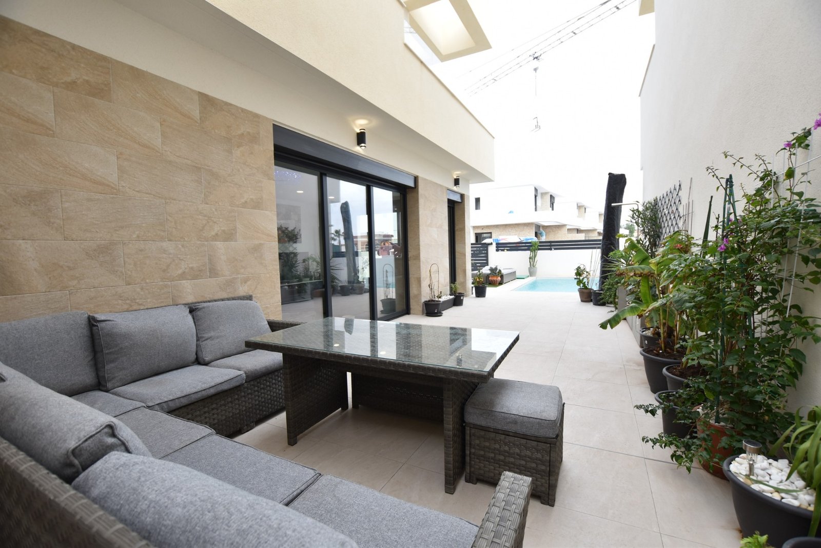 o_1jgf86lgumt9114s18jma11v1v4r 3 Bedroom 3 Bathroom Villa in Los Montesinos - Caza De Casa