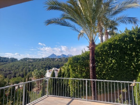 3 Bedroom 3 Bathroom Villa in Altea - Caza De Casa