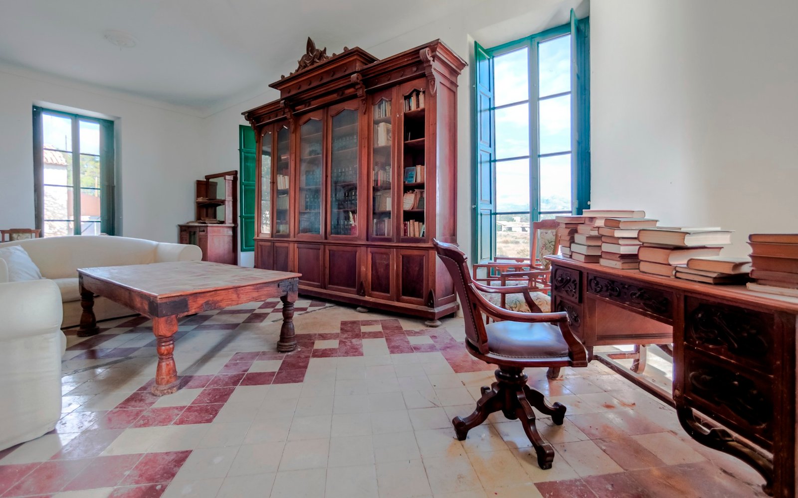 7 Bedroom 3 Bathroom Villa in San Juan De Alicante - Caza De Casa