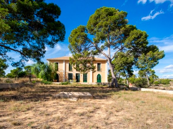 7 Bedroom 3 Bathroom Villa in San Juan De Alicante - Caza De Casa
