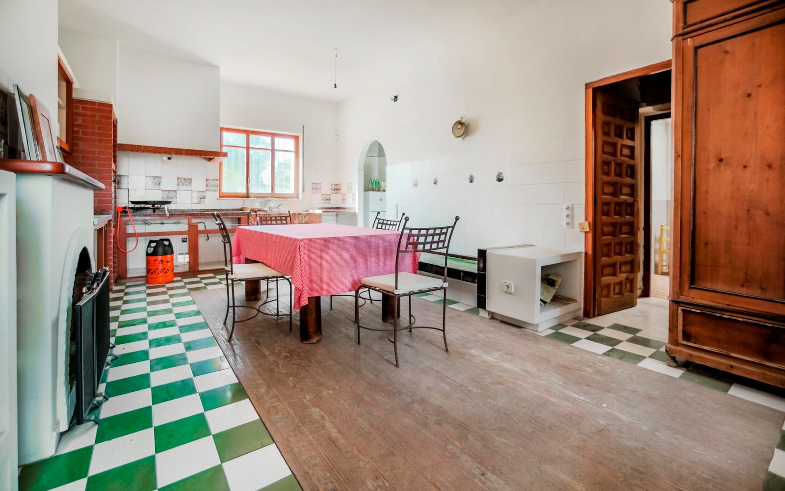 7 Bedroom 3 Bathroom Villa in San Juan De Alicante - Caza De Casa