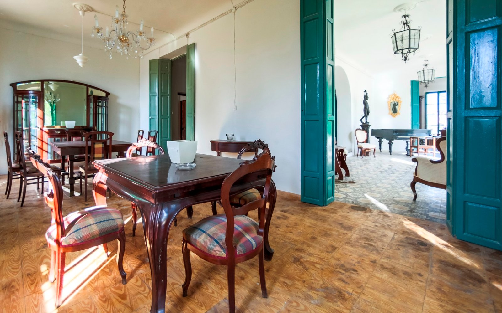 7 Bedroom 3 Bathroom Villa in San Juan De Alicante - Caza De Casa