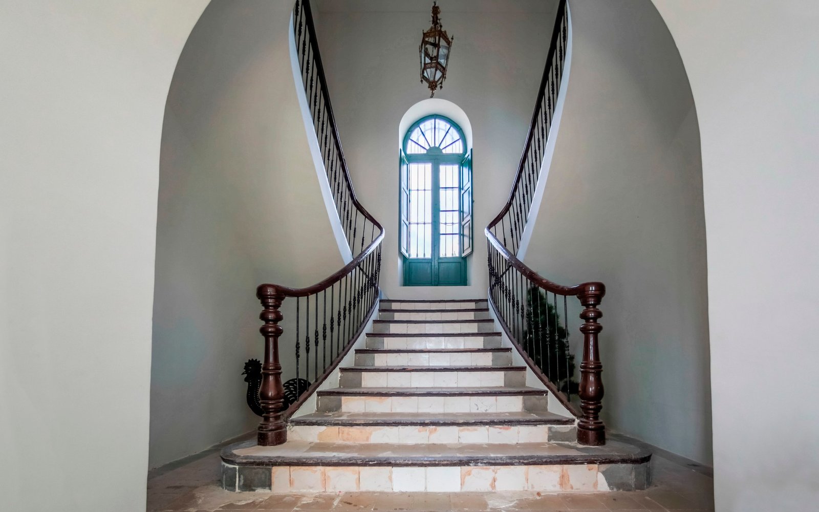 7 Bedroom 3 Bathroom Villa in San Juan De Alicante - Caza De Casa