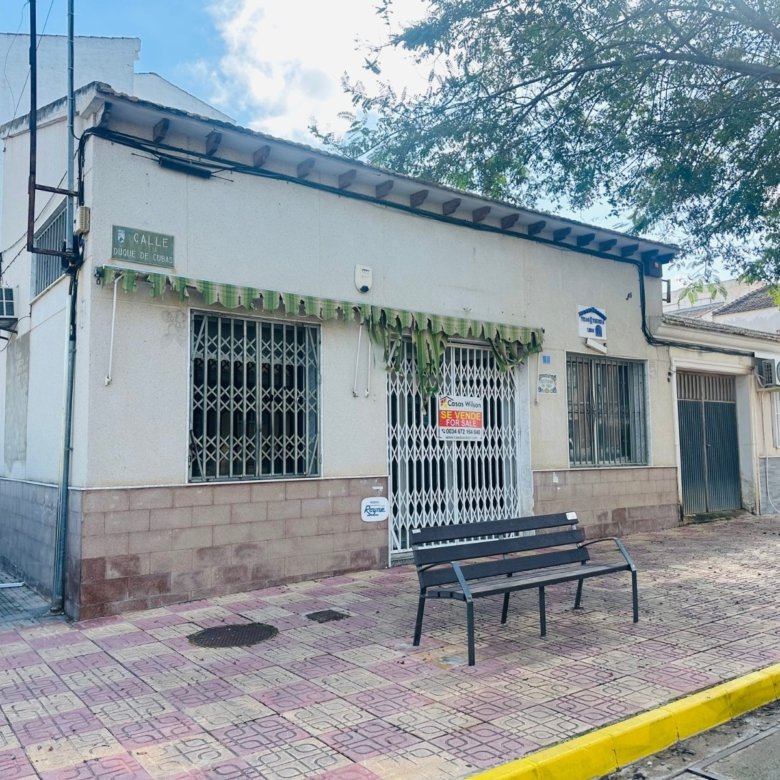 1 Bed 1 Bath Town House in Jacarilla - Caza De Casa