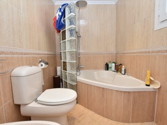 3 Bedroom 2 Bathroom Villa in Orihuela Costa - Caza De Casa