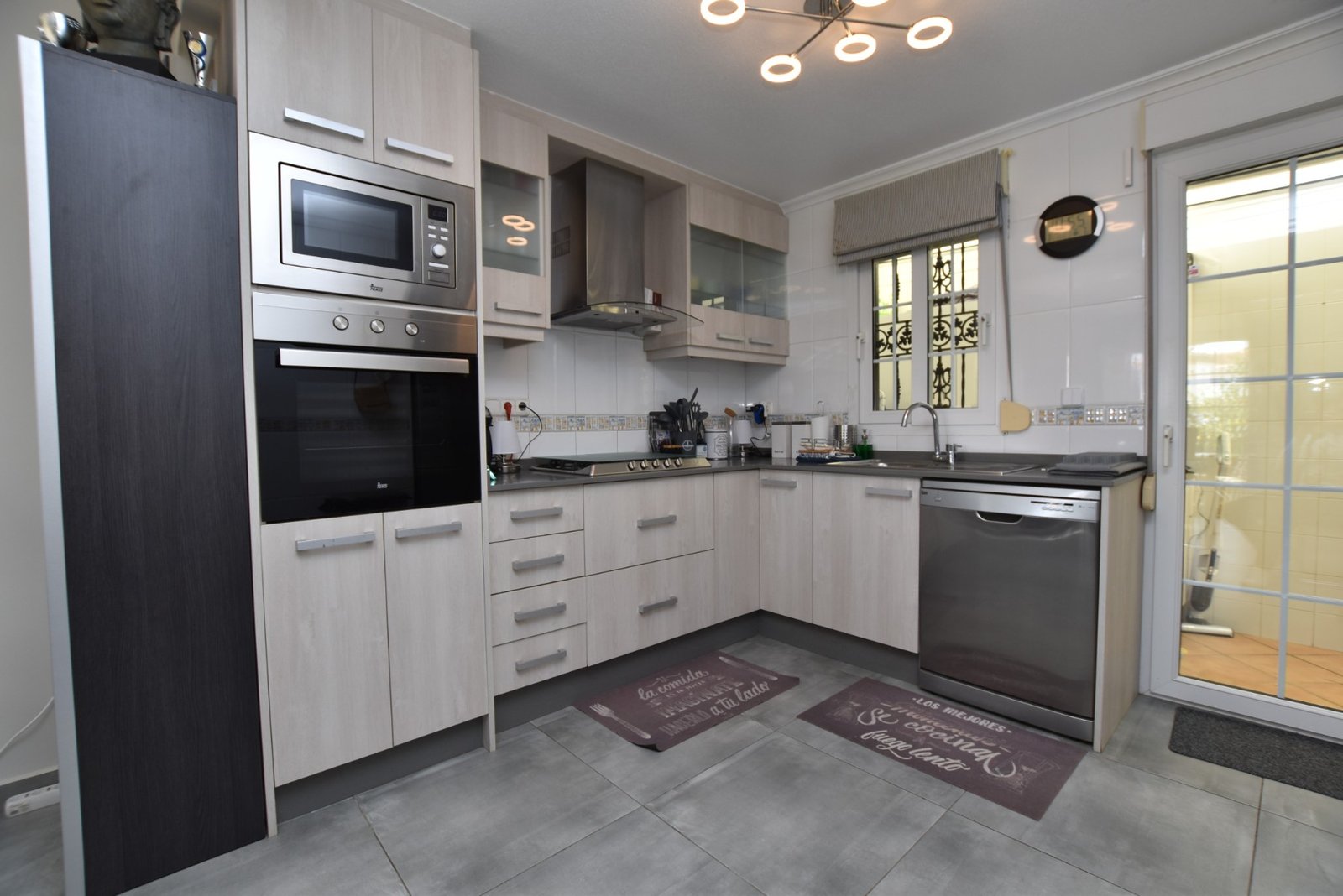 3 Bedroom 2 Bathroom Villa in Orihuela Costa - Caza De Casa