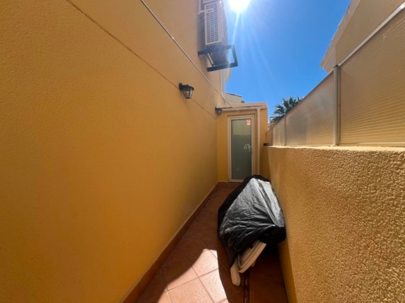3 Bedroom 2 Bathroom Villa in Orihuela Costa - Caza De Casa