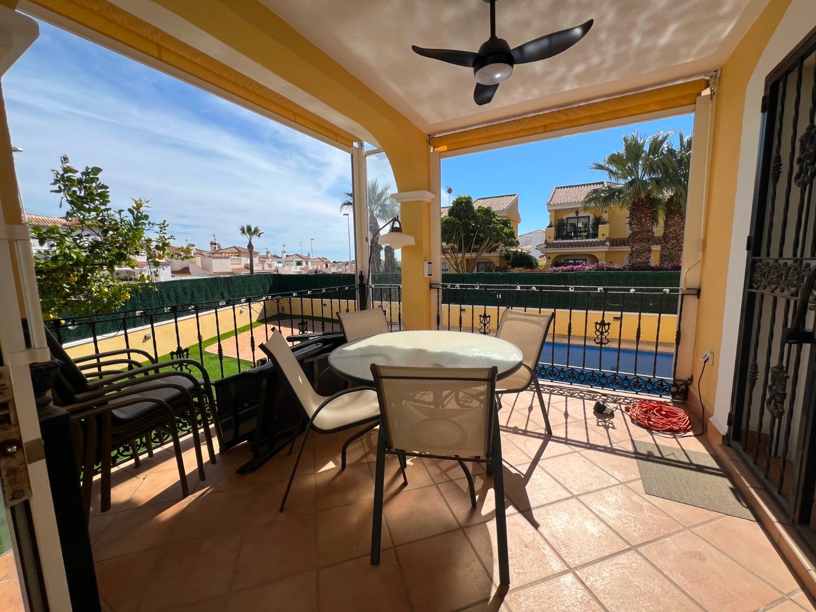 3 Bedroom 2 Bathroom Villa in Orihuela Costa - Caza De Casa