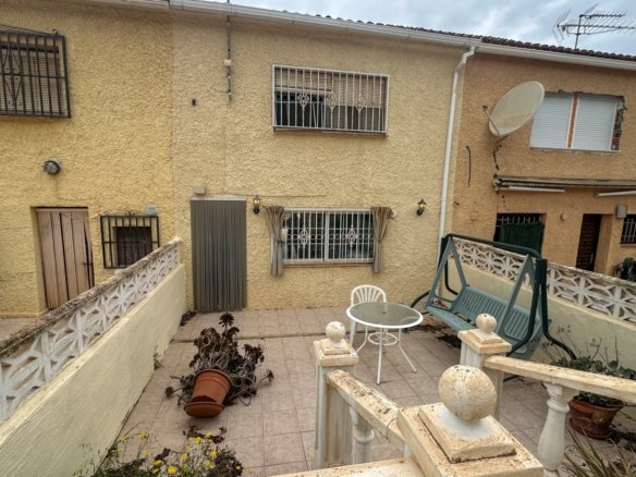 2 Bedroom 2 Bathroom Town House in Torrevieja - Caza De Casa