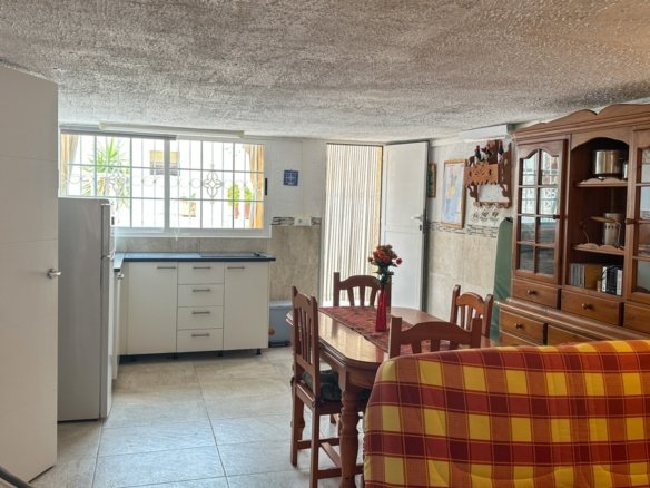 2 Bedroom 2 Bathroom Town House in Torrevieja - Caza De Casa