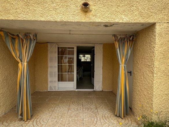 2 Bedroom 2 Bathroom Town House in Torrevieja - Caza De Casa
