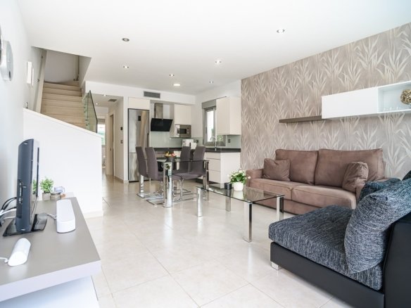 3 Bed 2 Bath Villa in San Pedro del Pinatar - Caza De Casa