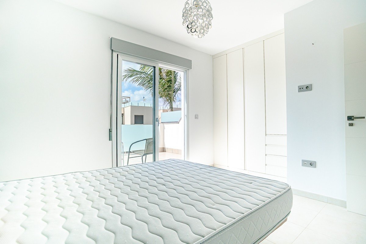 3 Bed 2 Bath Villa in San Pedro del Pinatar - Caza De Casa