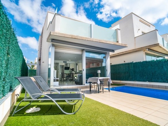 3 Bed 2 Bath Villa in San Pedro del Pinatar - Caza De Casa