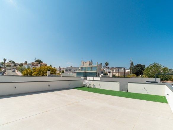 3 Bedroom 2 Bathroom Villa in Orihuela Costa - Caza De Casa