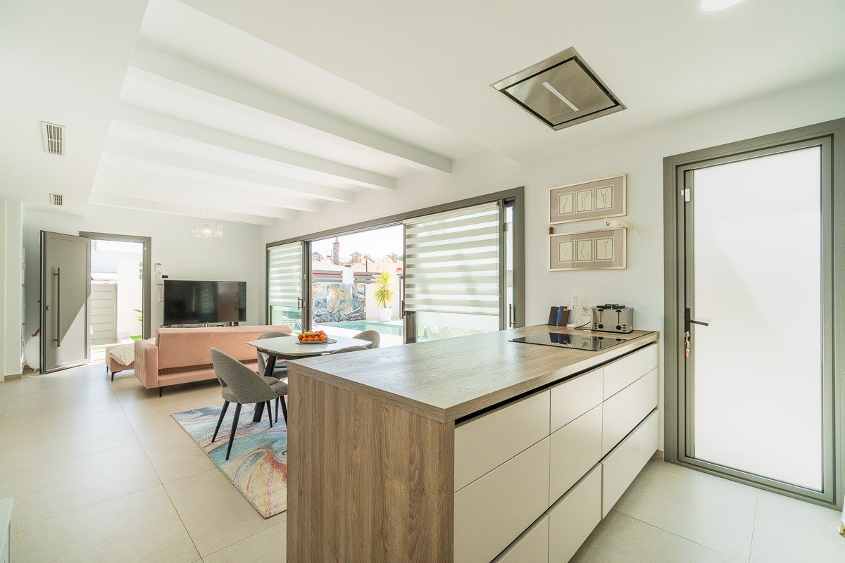 3 Bedroom 2 Bathroom Villa in Orihuela Costa - Caza De Casa